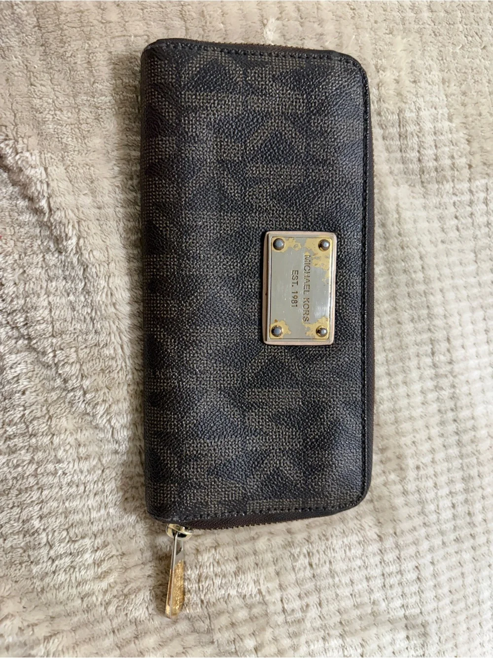 Michael Kors Dark Brown Signature Zip Wallet with Gold Plate